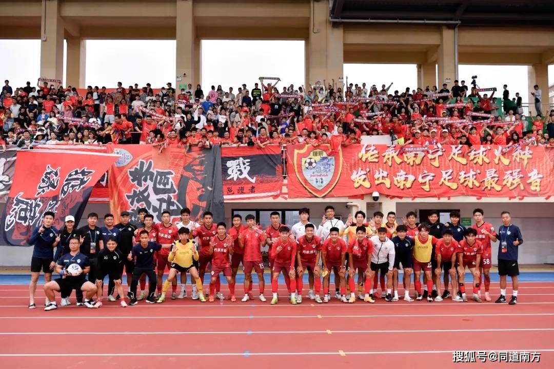 博鱼体育下载-利物浦球员感谢球迷支持,打入重要进球场