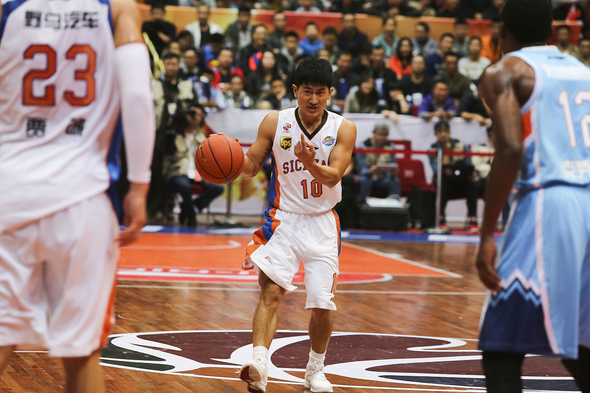 福建男篮外援伤愈,重回赛场砍分多少